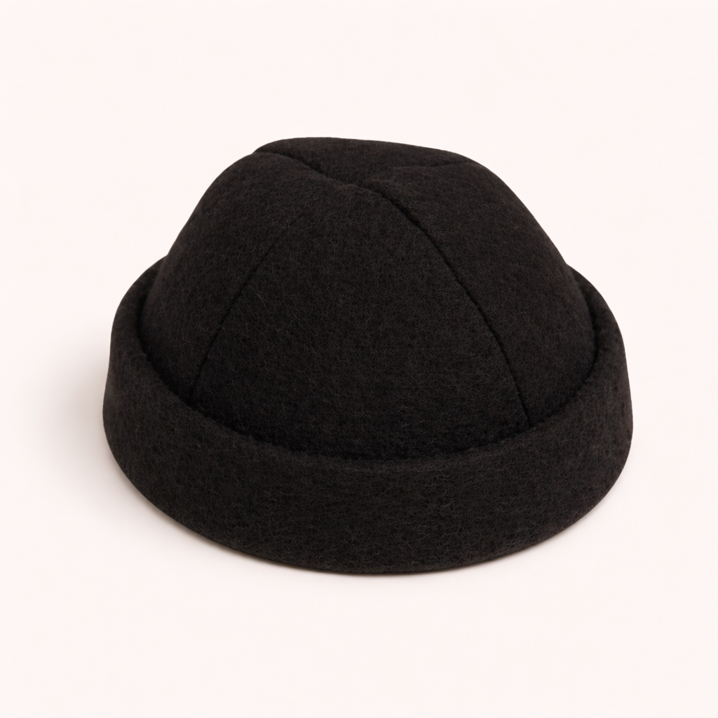 Grip sauna hat in black 100% Norwegian wool from Løyly